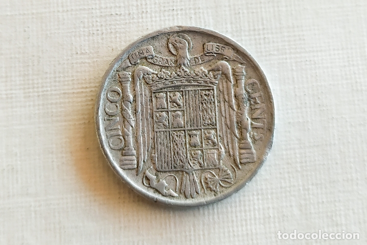 Monedas Franco: Moneda de 5 Centimos - 1945 - Foto 4
