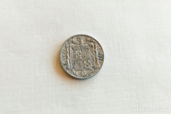 Monedas Franco: Moneda de 5 Centimos - 1945 - Foto 3