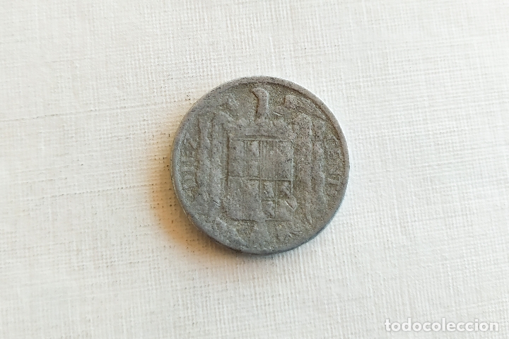 Monedas Franco: Moneda de 10 Centimos - 1945 - Foto 3