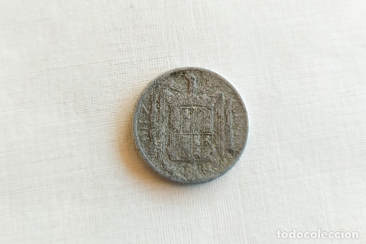 Monedas Franco: Moneda de 10 Centimos - 1945 - Foto 3
