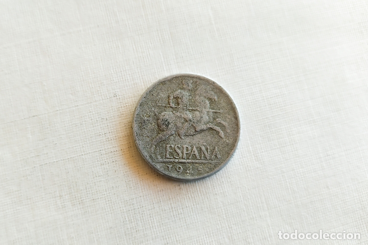 Monedas Franco: Moneda de 10 Centimos - 1945 - Foto 1