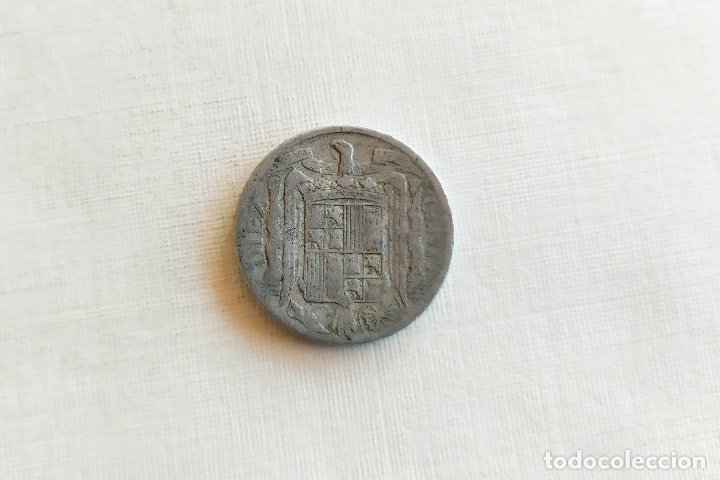 Monedas Franco: Moneda de 10 Centimos - 1945 - Foto 3