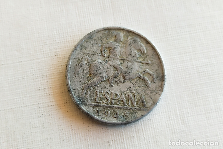 Monedas Franco: Moneda de 10 Centimos - 1945 - Foto 2