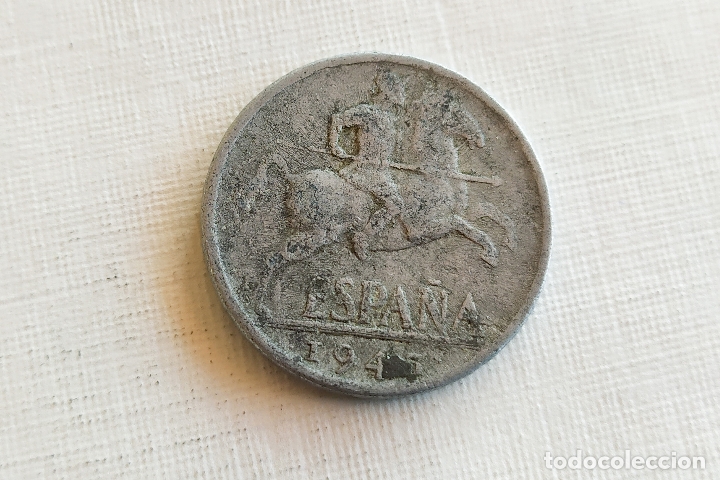 Monedas Franco: Moneda de 10 Centimos - 1945 - Foto 2