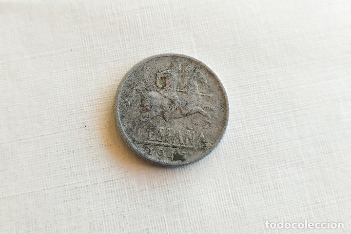 Monedas Franco: Moneda de 10 Centimos - 1945 - Foto 1