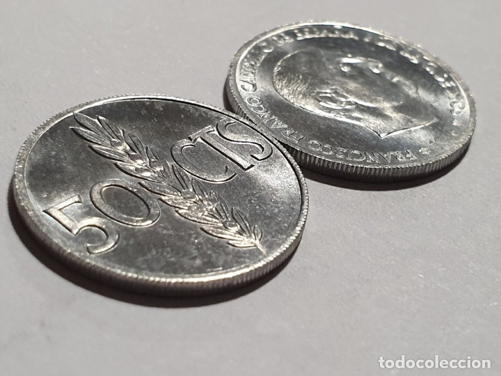 Monedas Franco: 2 monedas de 50 c&eacute;ntimos 1966 *1967 - SC/BU - Foto 1