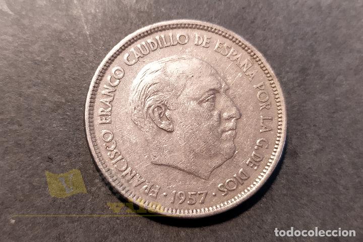 Monedas Franco: Moneda de 25 Pesetas - 1957 *61 - Foto 5