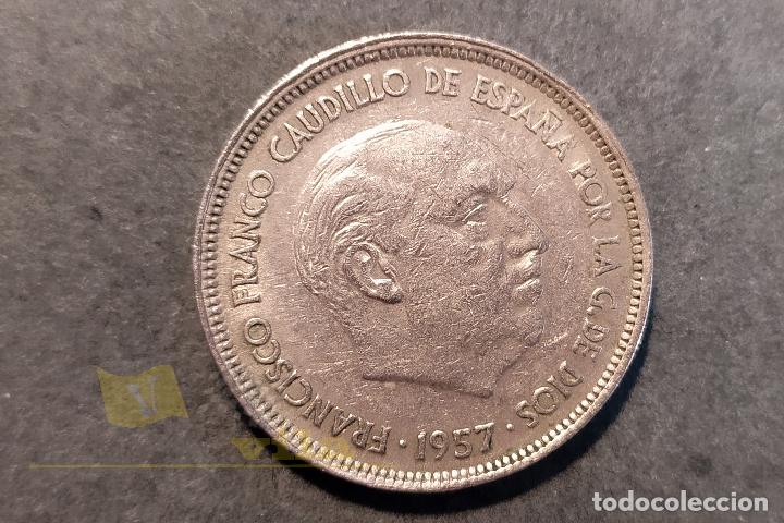 Monedas Franco: Moneda de 25 Pesetas - 1957 *65 - Foto 5