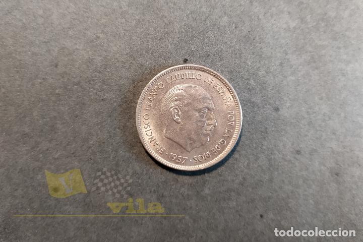 Monedas Franco: Moneda de 25 Pesetas - 1957 *67 - Foto 4