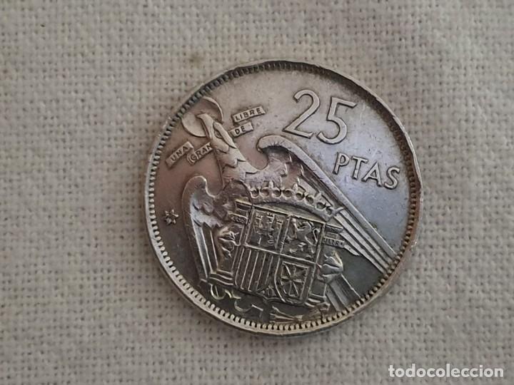 Monedas Franco: 25 pesetas 1957 *74 - EBC/EF - Foto 1