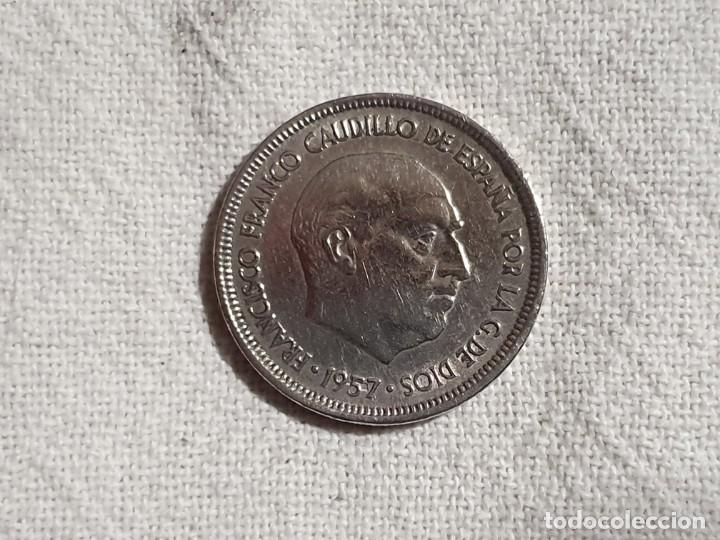 Monedas Franco: 5 pesetas 1957 *1973 - EBC/EF *73 - Foto 6