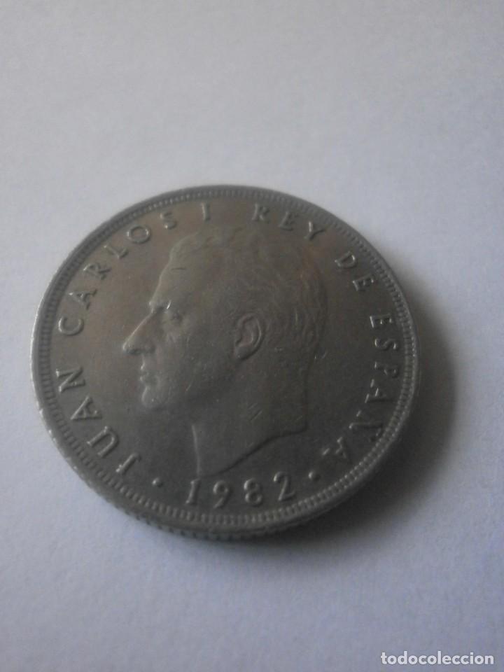 Monedas Franco: MONEDA 25 PESETAS 1982 (21) - Foto 1