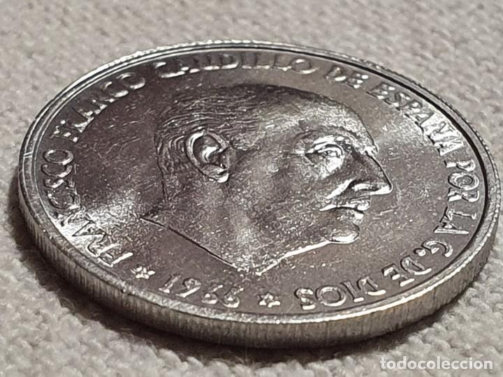 Monedas Franco: 50 c&eacute;ntimos 1966 *72 - SC/BU - Foto 3
