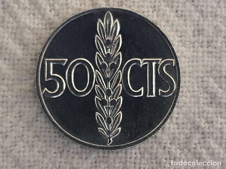 Monedas Franco: 50 c&eacute;ntimos - 1966 *71 - SC/BU - Foto 3