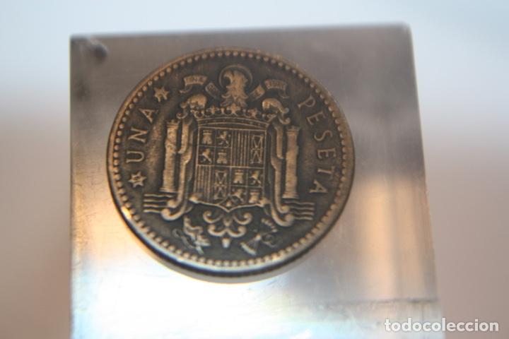 Monedas Franco: MONEDA DE 1 PESETA 1947 - Foto 2