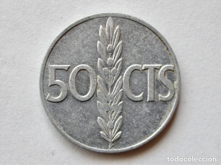 Monedas Franco: MONEDA 50 C&Eacute;NTIMOS DE 1966 ESTRELLA 73 (18) - Foto 2