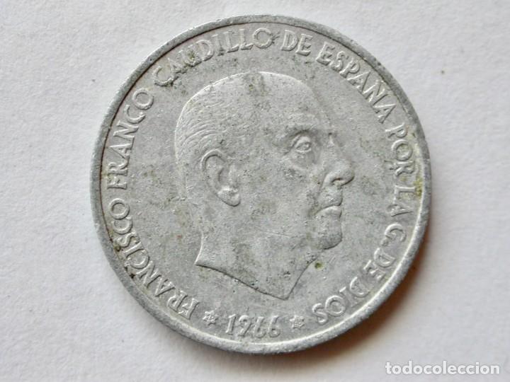 Monedas Franco: MONEDA 50 C&Eacute;NTIMOS DE 1966 ESTRELLA 68 (21) - Foto 1