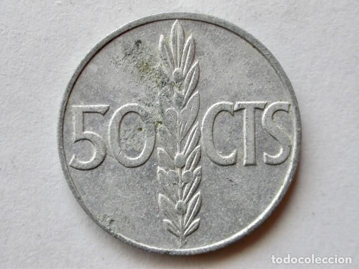 Monedas Franco: MONEDA 50 C&Eacute;NTIMOS DE 1966 ESTRELLA 68 (21) - Foto 2