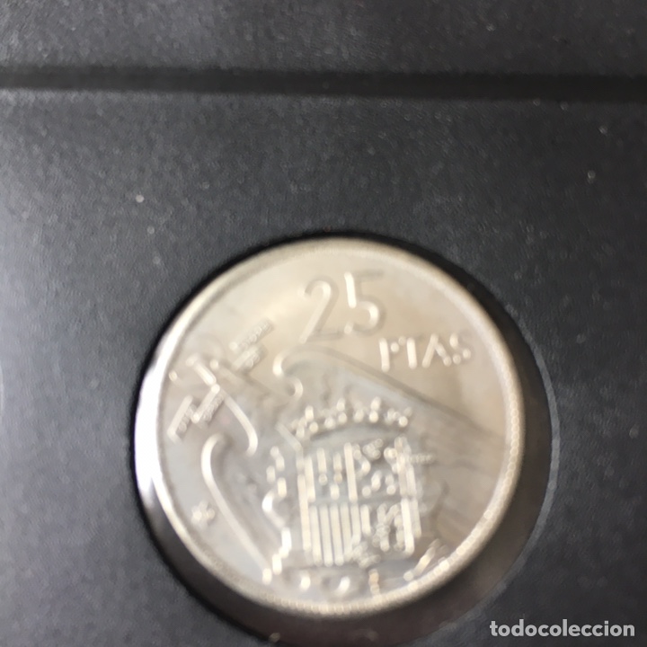Moedas Franco: 25 pesetas 1957 (69) SC