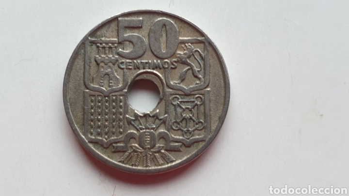 Monedas Franco: ERROR EN ACU&Ntilde;ACI&Oacute;N MONEDA 50 CM AGUJERO - Foto 2