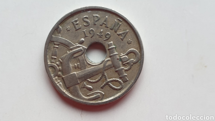 Monedas Franco: ERROR EN ACU&Ntilde;ACI&Oacute;N MONEDA 50 CM AGUJERO - Foto 1