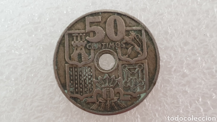Monedas Franco: ERROR DE ACU&Ntilde;ACI&Oacute;N EN MONEDA DE 50CM DE AGUJERO ESPA&Ntilde;A - Foto 2