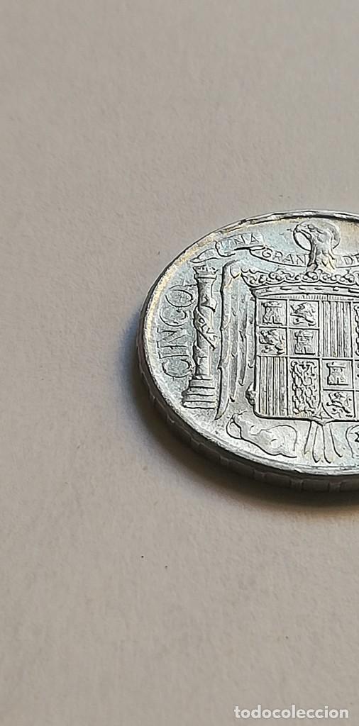 Monedas Franco: MONEDA 5 CENTIMOS 1945 - Foto 3