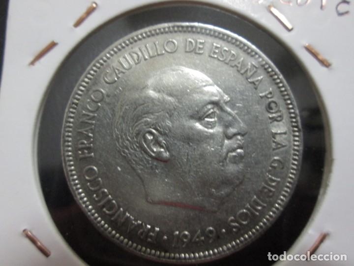 Monedas Franco: 5 pesetas 1949 estrella 50 - Foto 2