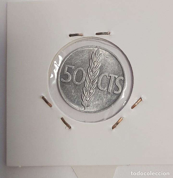 Monedas Franco: ERROR: 50 C&Eacute;NTIMOS 1966 CON REVERSO GIRADO 30&ordm; - Foto 2