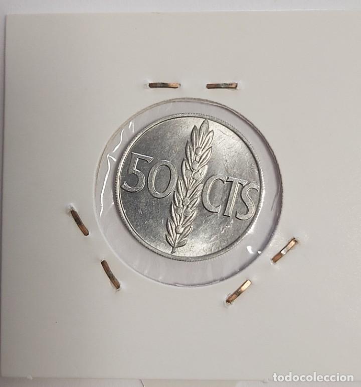 Monedas Franco: ERROR: 50 C&Eacute;NTIMOS 1966 CON REVERSO GIRADO 30&ordm; - Foto 2