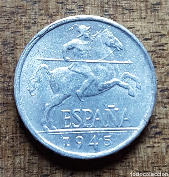 Monedas Franco: Preciosos 5 centimos 1945 SC - - Foto 1