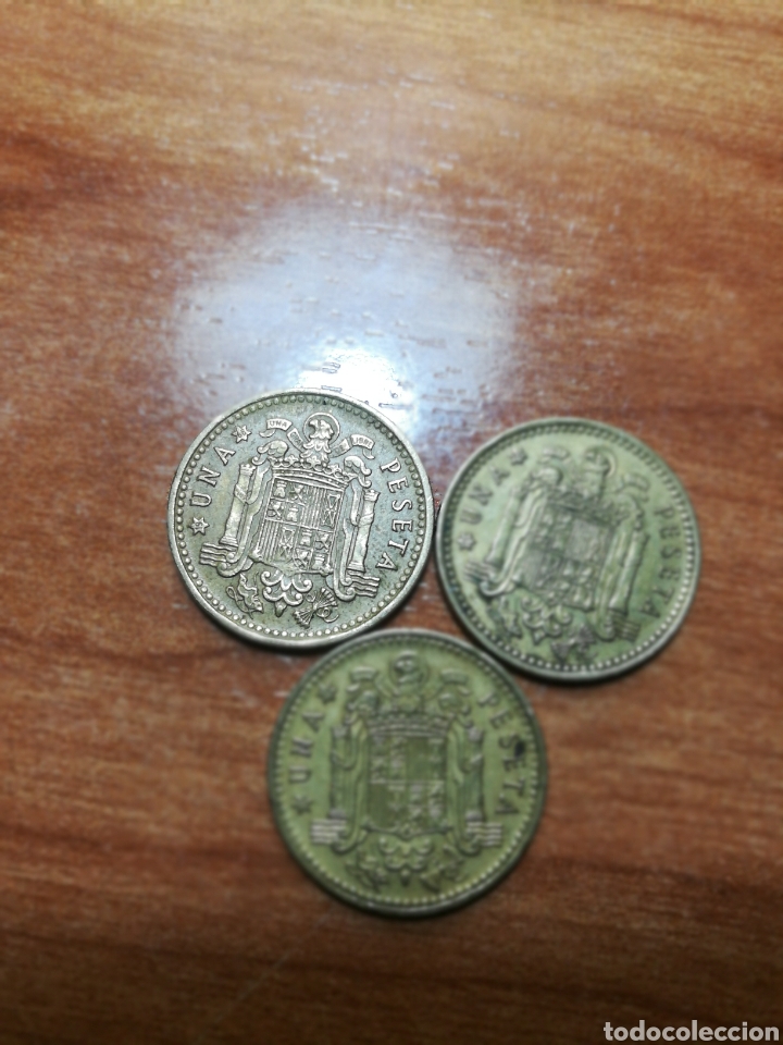 Monedas Franco: 3 monedas de 1 pts. Gobierno de Espa&ntilde;a 1966 - Foto 1