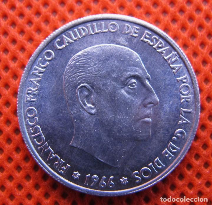 Monedas Franco: Moneda 50 c&eacute;ntimos de 1966 estrella del 71. - Foto 1
