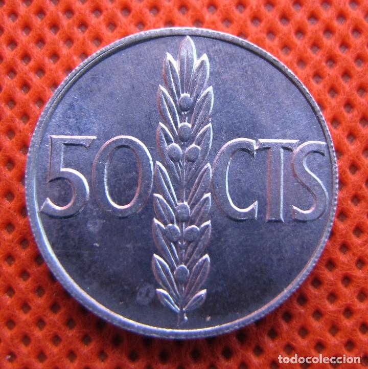 Monedas Franco: Moneda 50 c&eacute;ntimos de 1966 estrella del 71. - Foto 2