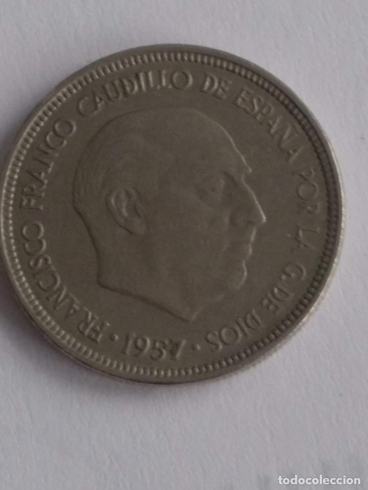 Monedas Franco: 5 pesetas 1957 *70 - Foto 1