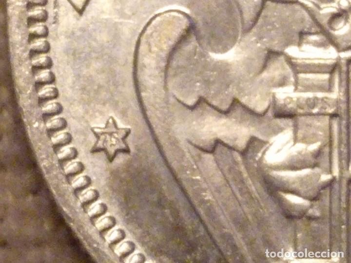 Monedas Franco: 5 pesetas 1957*75 SC - Foto 3