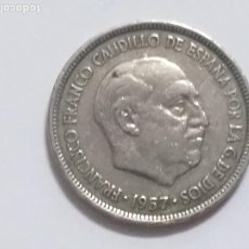 Monedas Franco: MONEDA ESPAÑA. 5 PESETAS. DURO. AÑO 1957. ESTRELLA 60. FRANCO.