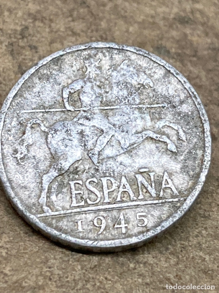 Monedas Franco: Moneda de 5 c&eacute;ntimos 1945 - Foto 1