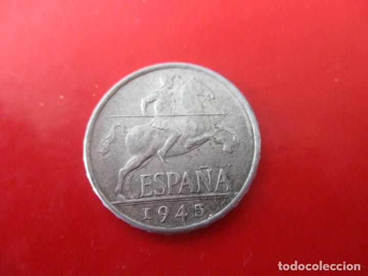 Monedas Franco: Estado espa&ntilde;ol. 5 centimos 1945 - Foto 2