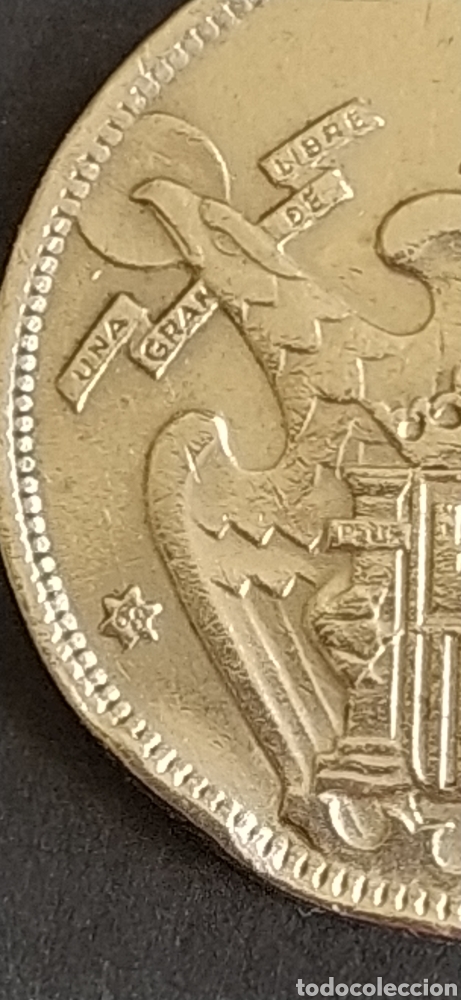 Monedas Franco: 25 pesetas de 1957 *68 - Foto 1