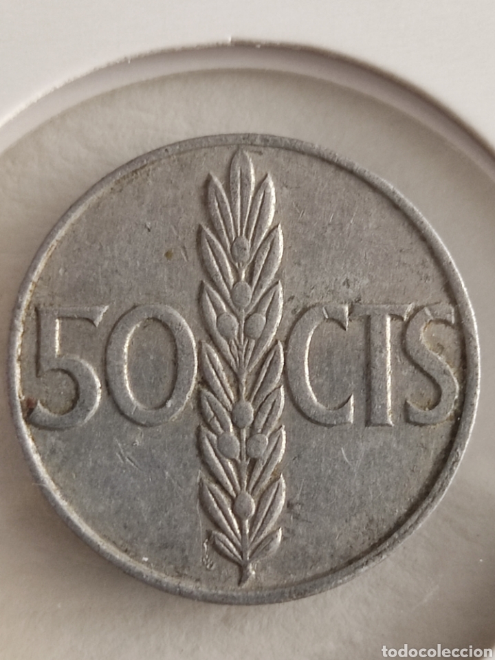 Monedas Franco: 258) Moneda 50 c&eacute;ntimos 1966 *19-67 - Foto 2