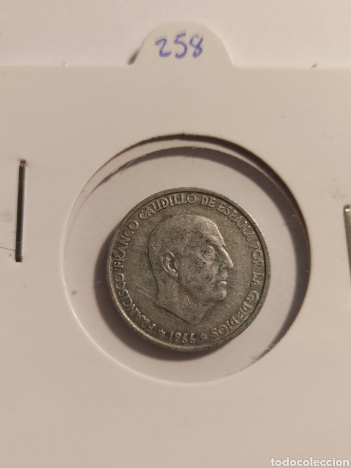 Monedas Franco: 258) Moneda 50 c&eacute;ntimos 1966 *67 - Foto 1
