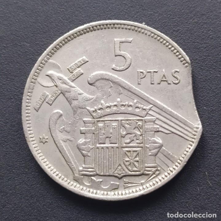 Monedas Franco: ## Error 5 Pesetas 1957 estrella 75 Cospel segmentado ## - Foto 3