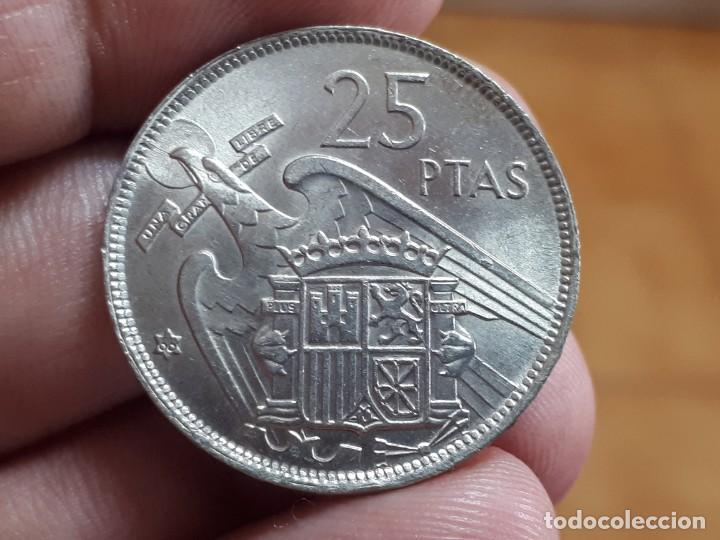 Monedas Franco: 25 pesetas 1957 *66 SC de cartucho - Foto 2 - 303539458