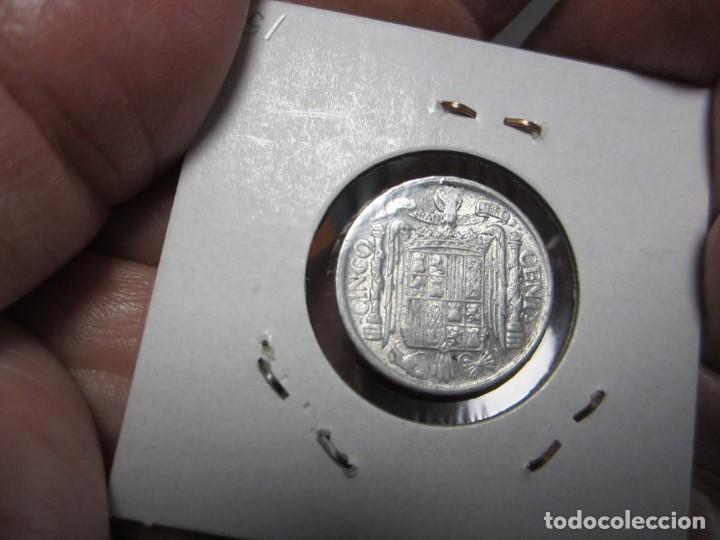 Monedas Franco: moneda de 5 c&eacute;ntimos de 1945 de Franco - Foto 2