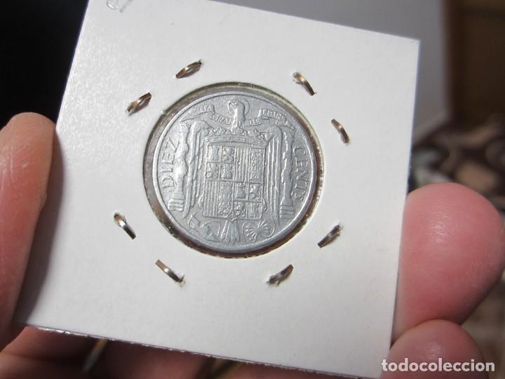 Monedas Franco: moneda de 10 c&eacute;ntimos de 1953 de Franco - Foto 2