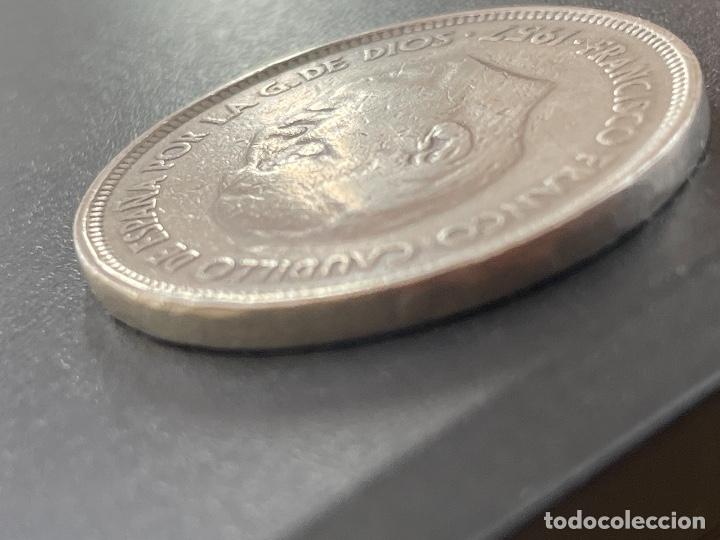 Monedas Franco: 25 pesetas 1957*58 - Foto 3