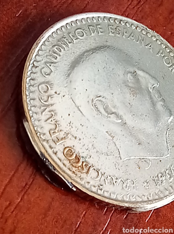 Monedas Franco: Moneda de 1 peseta de 1966 * 72 con error - Foto 3
