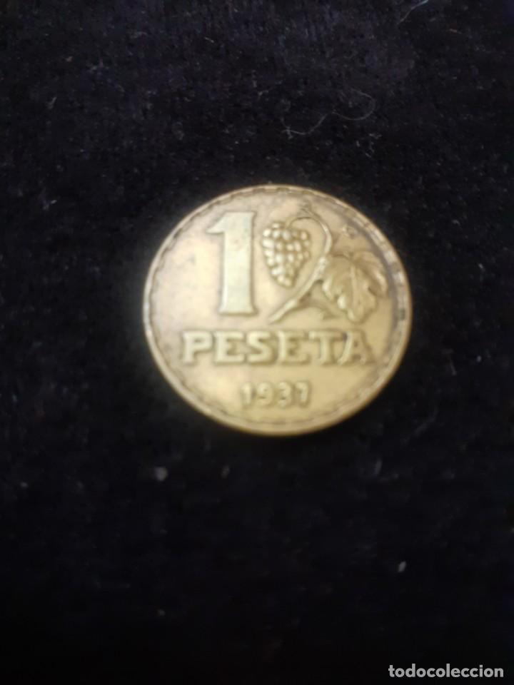 Monedas Franco: Moneda de 1pta de 1937 - Foto 2