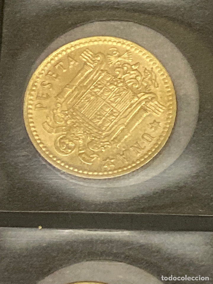 Monedas Franco: 30 monedas una pesetas 1966 E75 - Foto 8